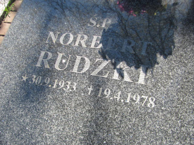Norbert Rudzki 1933 Mikołów - Grobonet - Wyszukiwarka osób pochowanych